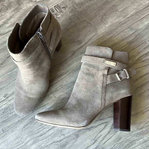 High Heeled Ralph Lauren Booties - Picture 5 of 7